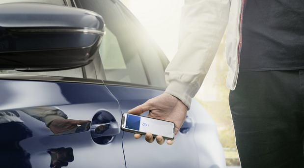 BMW Connected Car i Car Connectivity 2020