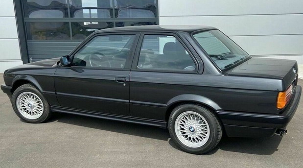BMW E30