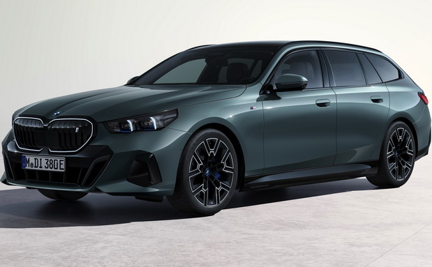 BMW i5 eDrive40