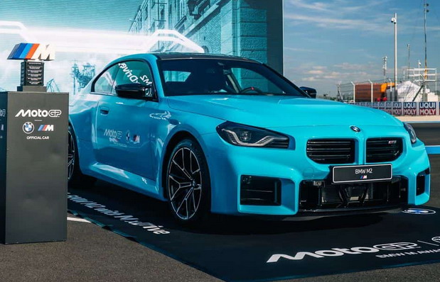 BMW M2 xDrive 