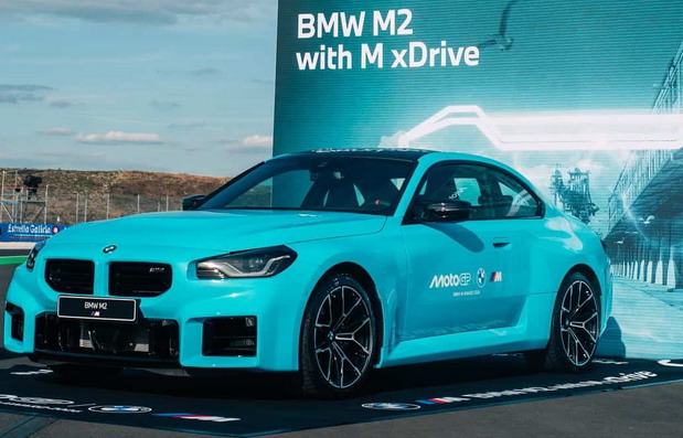 BMW M2 xDrive 