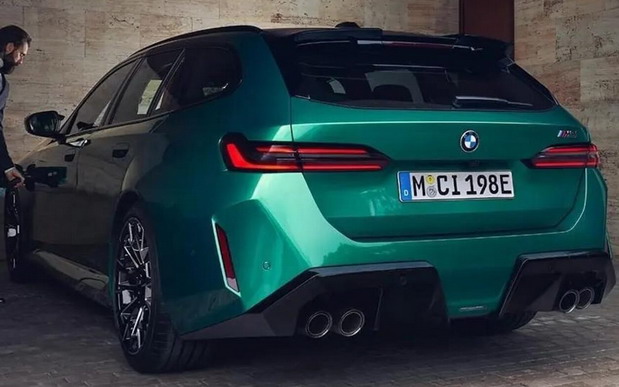 BMW M5 Touring 