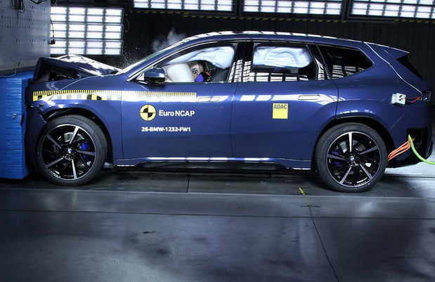 BMW iX3