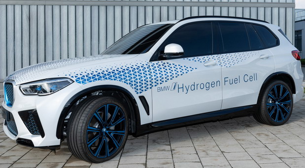 BMW i Hydrogen NEXT 