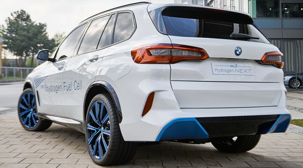 BMW i Hydrogen NEXT 
