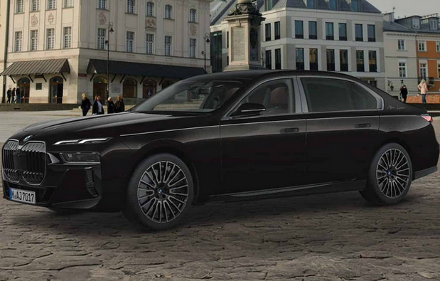 BMW 7 Series Nero Lusso