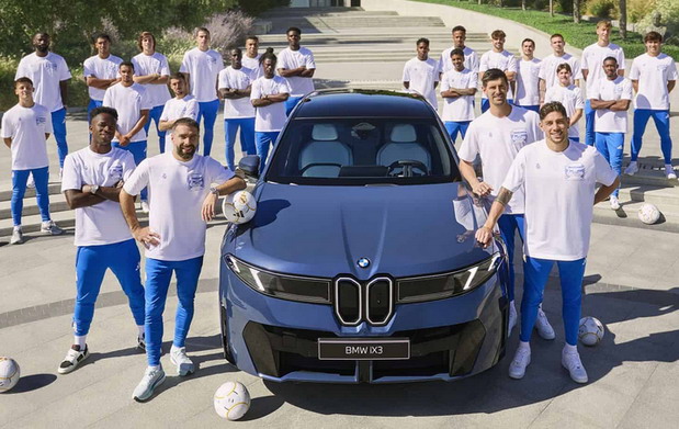 Igrači Real Madrida dobili nove BMW automobile
