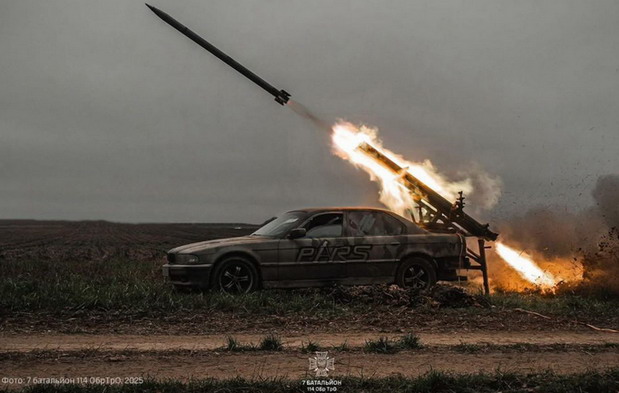 BMW Serije 7 kao lanser raketa BMW Serije 7 kao lanser raketa