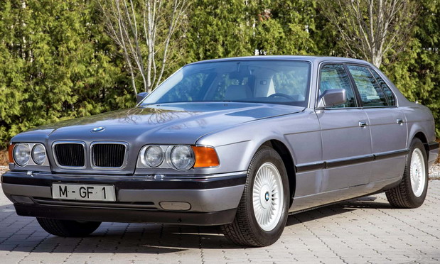 BMW 750iL V16 Goldfisch BMW 750iL V16 Goldfisch