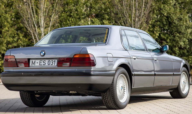 BMW 750iL V16 Goldfisch BMW 750iL V16 Goldfisch