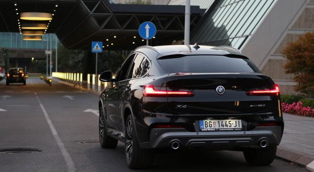 BMW X4 xDrive20d BMW X4 xDrive20d