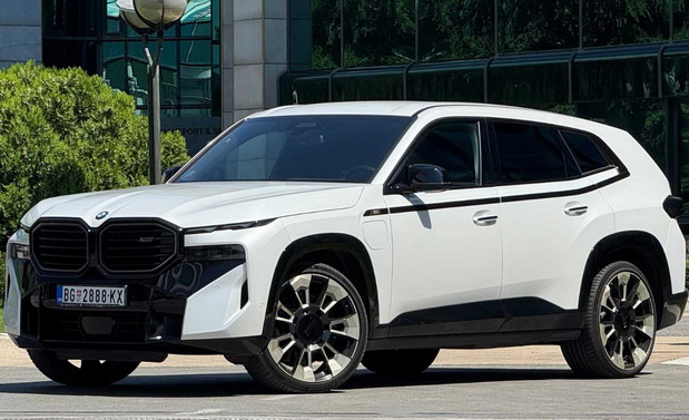 BMW XM