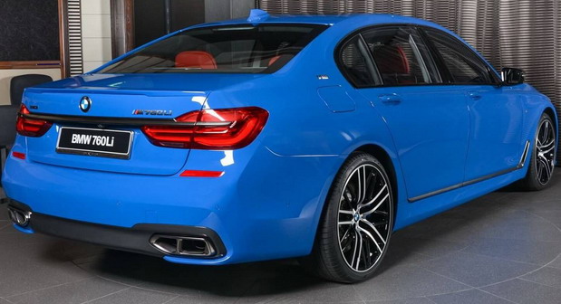 BMW M760Li Santorini Blue 