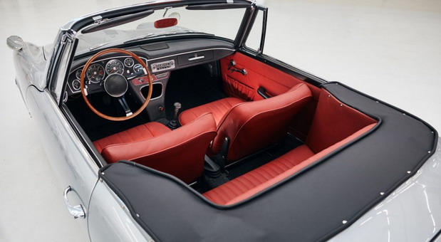 BMW 1600 GT Cabriolet BMW 1600 GT Cabriolet