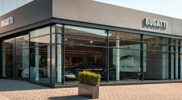 Bugatti otvorio salon u Mančesteru