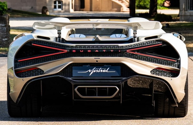 Bugatti W16 Mistral