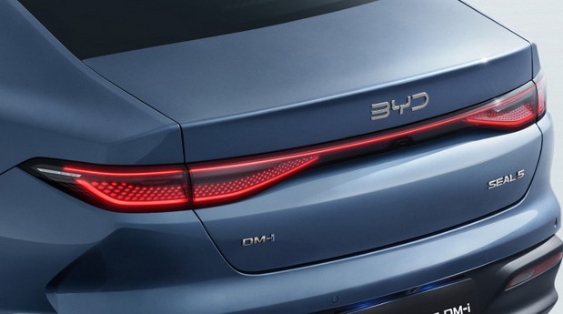 BYD SEAL 5 DM-i
