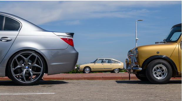 Cars & Coffee 