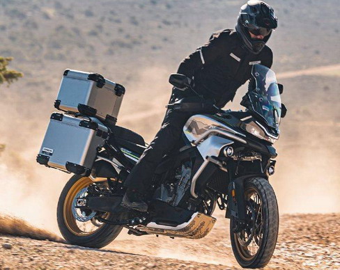 CFMOTO 800MT CFMOTO 800MT