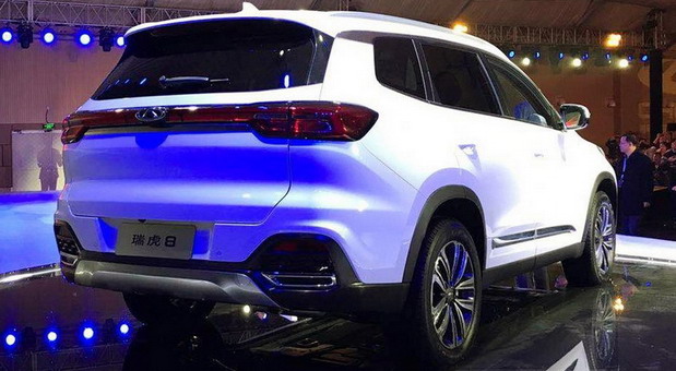 Chery Tiggo 8