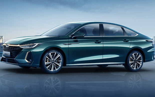 Chery Arrizo 8 PHEV 