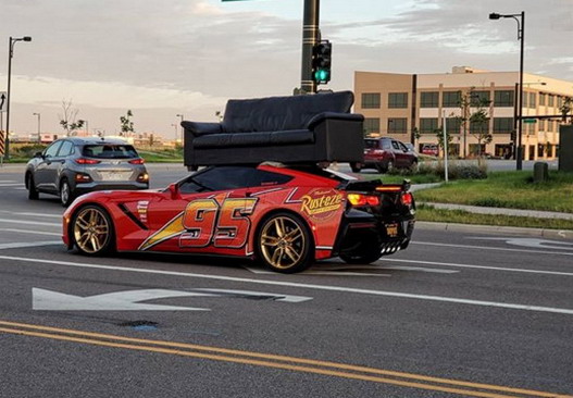 Corvette C7 za prevoz kauča Corvette C7 za prevoz kauča