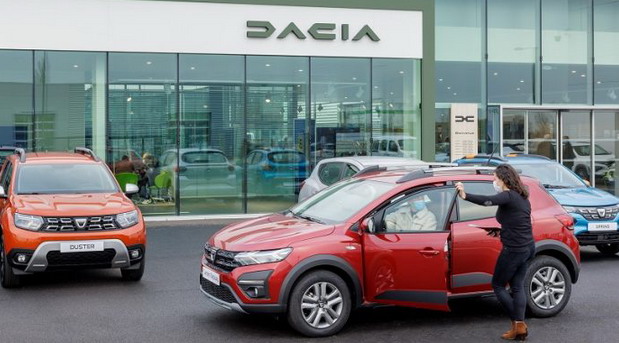 Dacia salon