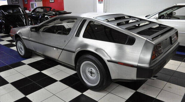 DeLorean DMC-12 DeLorean DMC-12