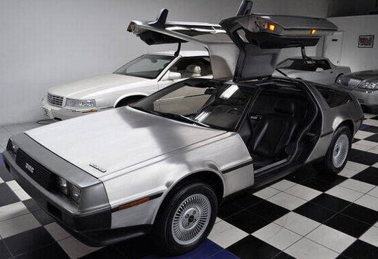 DeLorean DMC-12 DeLorean DMC-12
