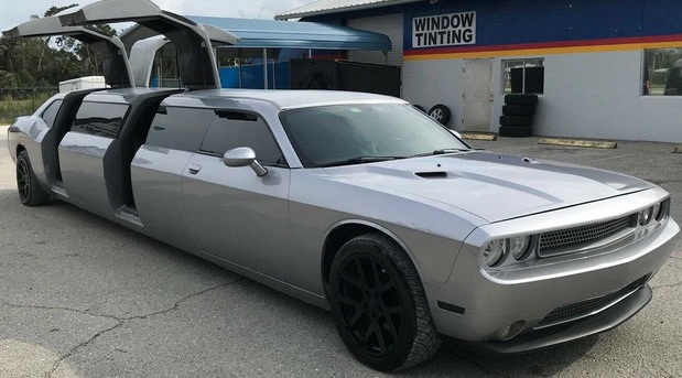 Dodge Challenger Limousine