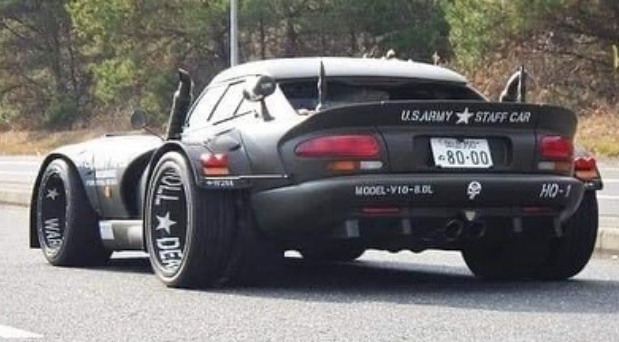 Dodge Viper 