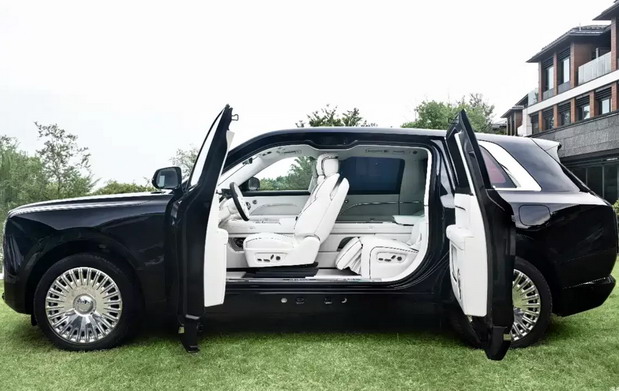 Dreame Auto SUV