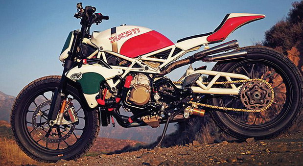 Ducati desmosedici V4 custom street tracker