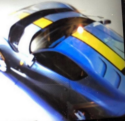 Ferrari 812 VS Ferrari 812 VS