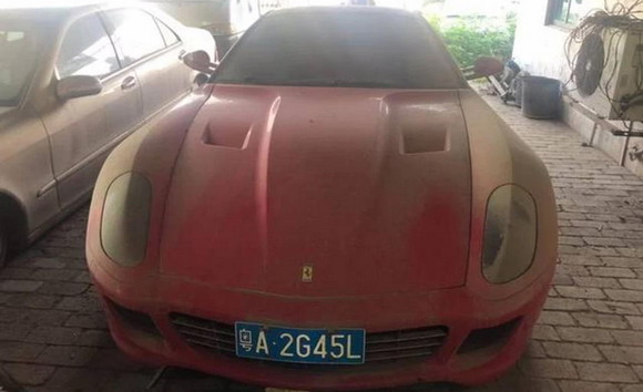 Ferrari 599