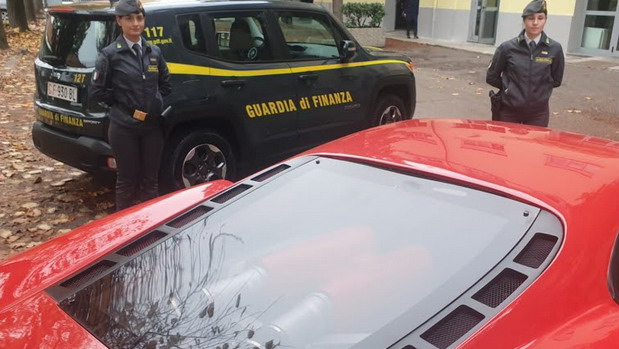Ferrari replika Ferrari replika