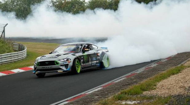 Ford Mustang RTR