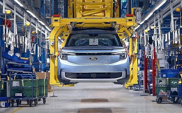 Ford fabrika