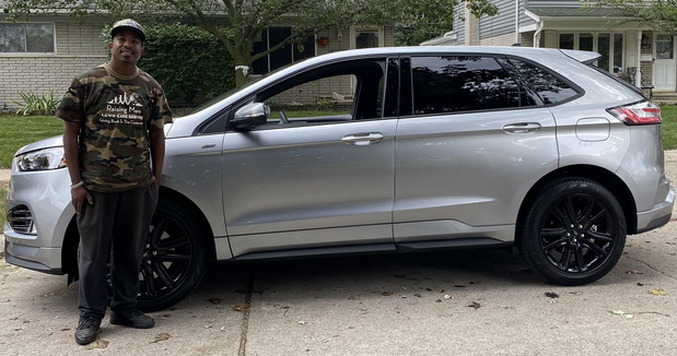 Rodney Smith Jr. i Ford Edge Rodney Smith Jr. i Ford Edge