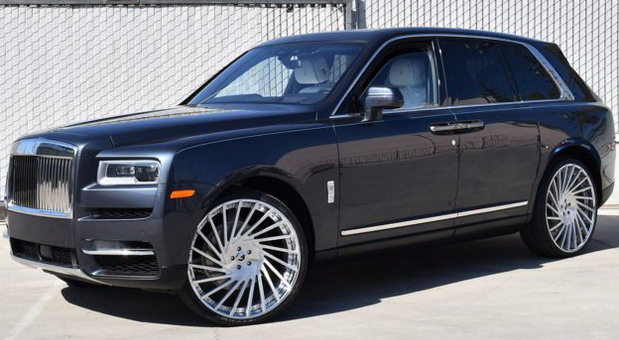 Rolls-Royce Cullinan sa 26-inčnim Forgiato točkovima