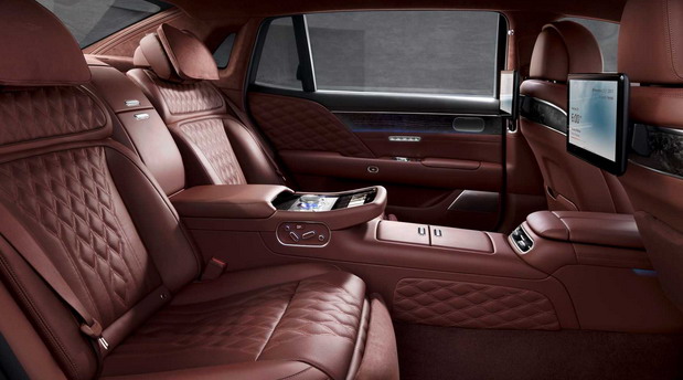 Genesis G90 Genesis G90