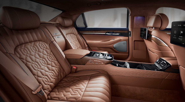 Genesis G90 Limousine