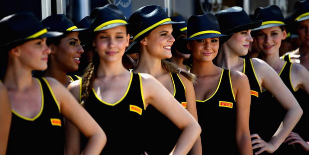 grid girls grid girls