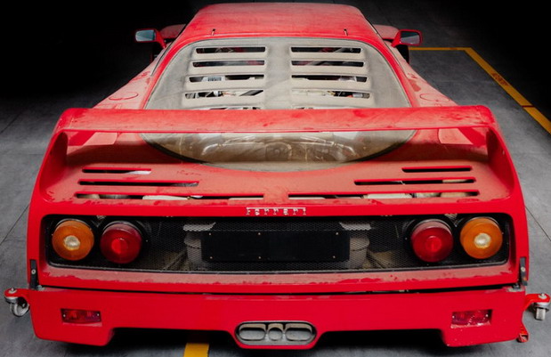 Hamilton & Ferrari F40