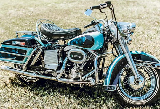 Harley-Davidson FLH Harley-Davidson FLH