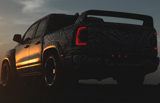 Hennessey Supercharged Maximus Rumble Bee SRT