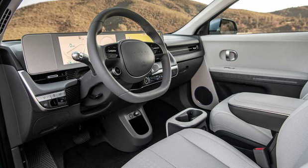 Hyundai Ioniq 5 Hyundai Ioniq 5