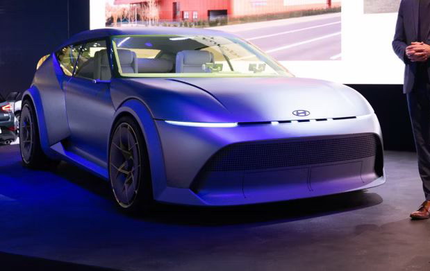 Hyundai Concept THREE