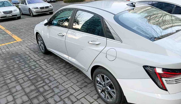 Hyundai Verna / Accent Hyundai Verna / Accent