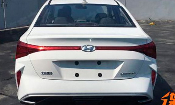Hyundai Verna facelift Hyundai Verna facelift